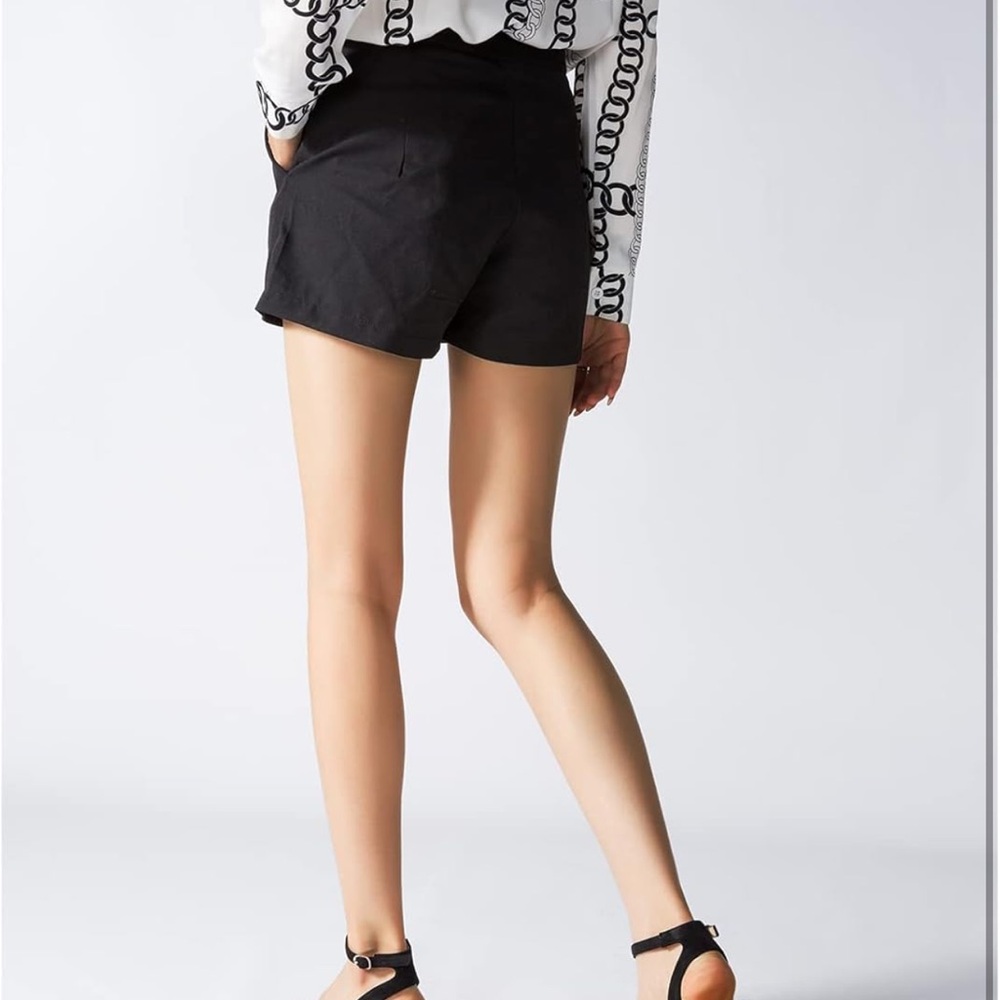 Elegant Black Ankle Strap Sandals - Picture 7 of 9